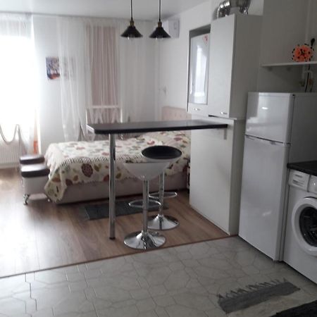 Ferienwohnung Жк "Ривьера" Kiew Exterior foto